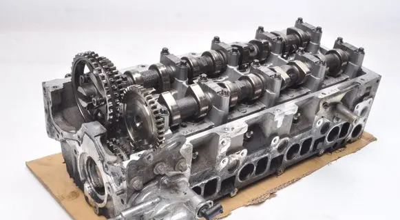 Mercedes-Benz C W204 Engine head 646811