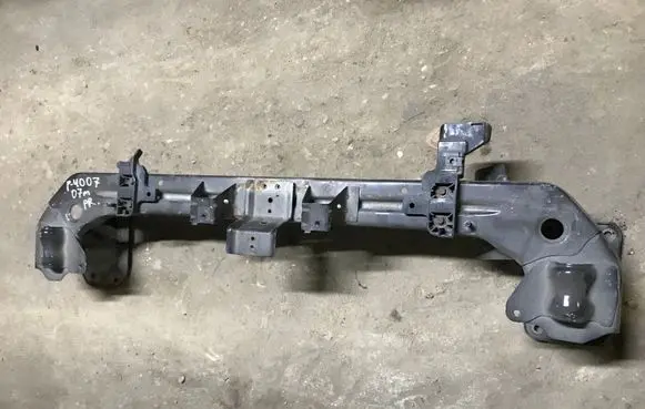Peugeot 4007 Front bumper cross member