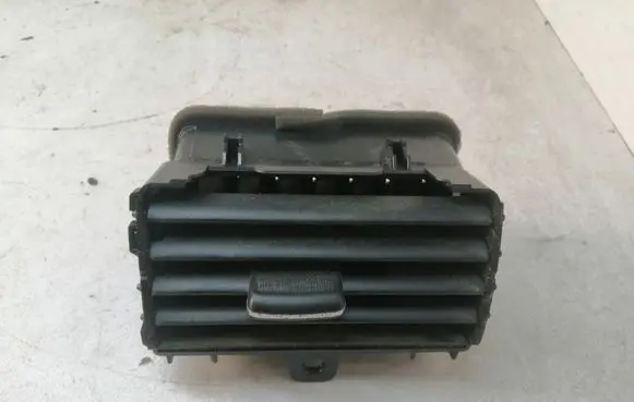 Mitsubishi Outlander Dash center air vent grill GN71145150