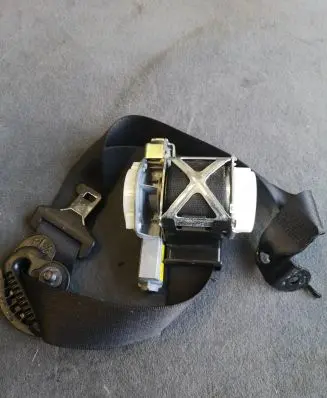 BMW 4 F32 F33 Front seatbelt 34019804