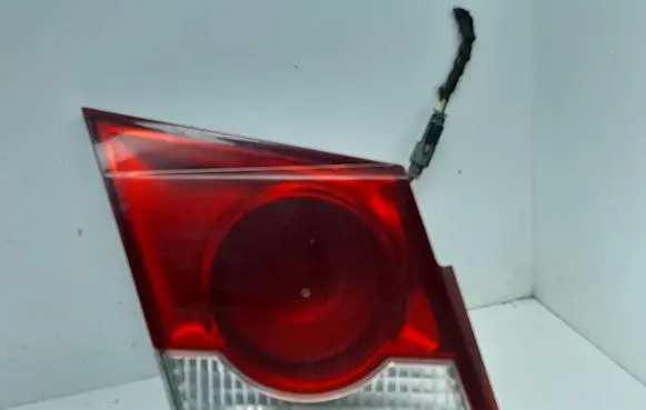 Chevrolet Cruze Tailgate rear/tail lights