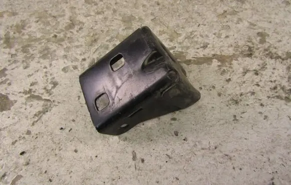Mercedes-Benz C W205 Radiator mount bracket A2056260112