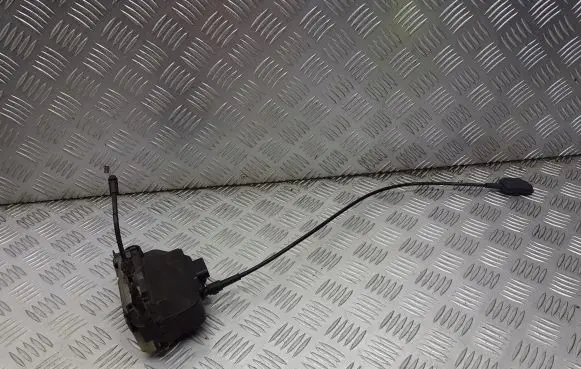 Renault Megane II Front door lock