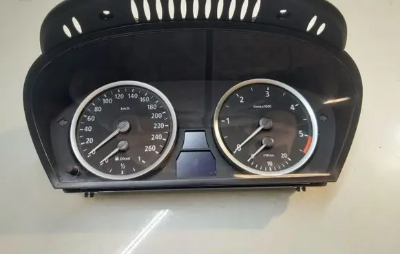 BMW 5 E60 E61 Speedometer (instrument cluster) 9135253