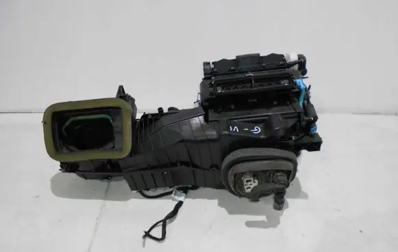 Volkswagen Golf VI Interior heater climate box assembly 5K1820003S