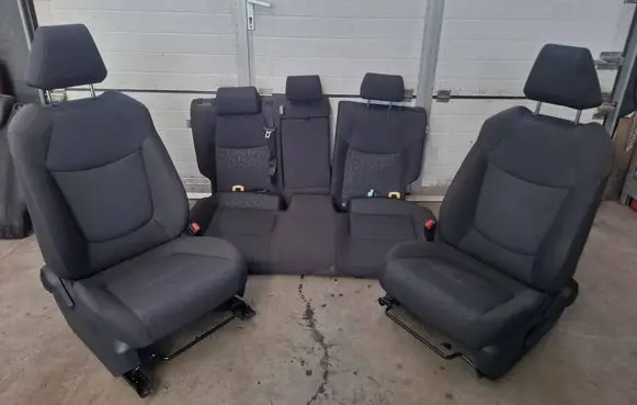 Toyota RAV 4 (XA50) Seat set 