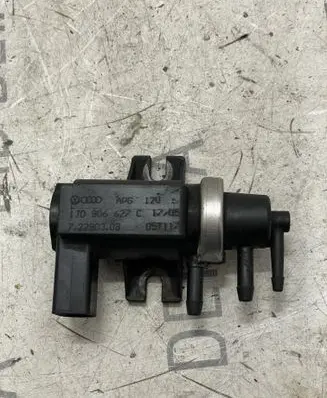 Volkswagen Multivan T5 Turbo air boost pressure sensor 1J0906627C