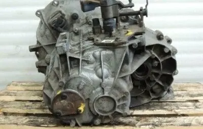 Volvo S40 Manual 5 speed gearbox 36050332