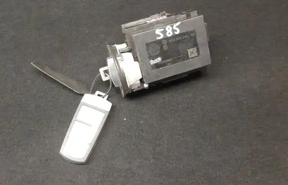 Volkswagen PASSAT B6 Ignition lock 3C0905843AD