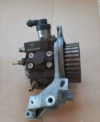 Ford Focus C-MAX Fuel injection high pressure pump