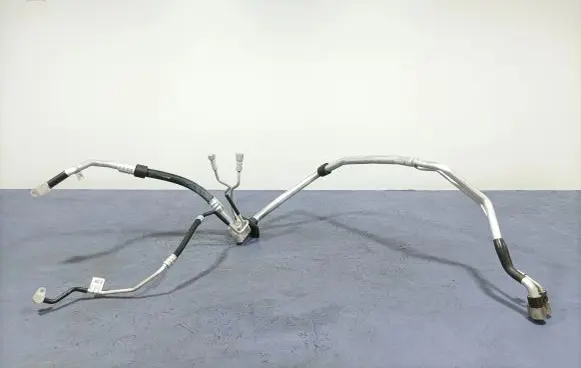 Audi A5 8T 8F Air conditioning (A/C) pipe/hose 8W6816738B