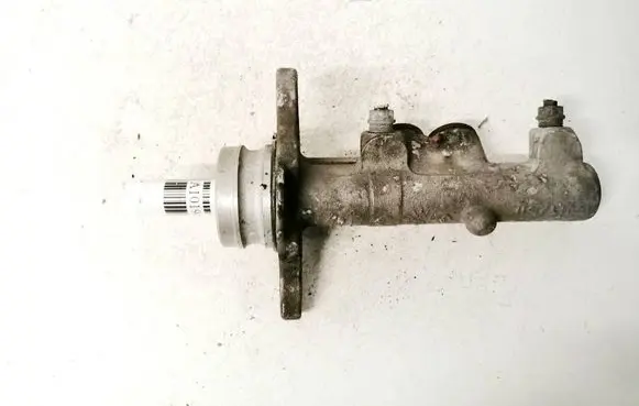 Audi A3 S3 8P Master brake cylinder