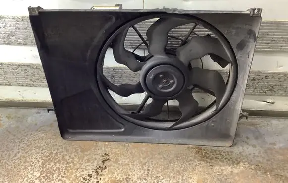 Hyundai Grandeur Electric radiator cooling fan PA66GFM
