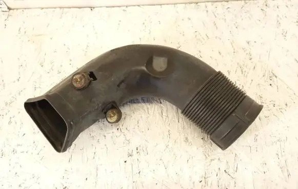 Audi A6 S6 C4 4A Air intake hose/pipe 4A0129643C 4615227889