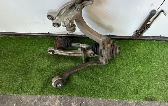 Audi A8 S8 D3 4E Front control arm 4E0258M