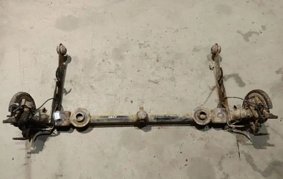 Chrysler PT Cruiser Rear subframe 