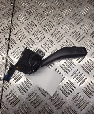 Volkswagen Golf V Wiper control stalk 1K0953519A