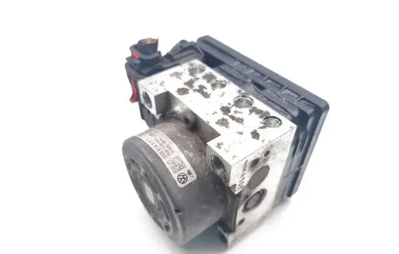 Skoda Octavia Mk3 (5E) ABS Pump 3Q0614517T 3Q0907379T
