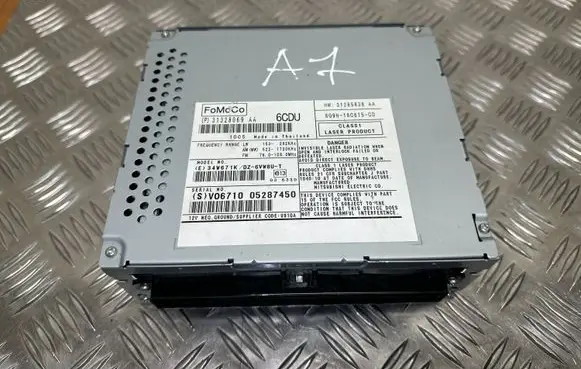 Volvo XC60 Radio/CD/DVD/GPS head unit 31285838