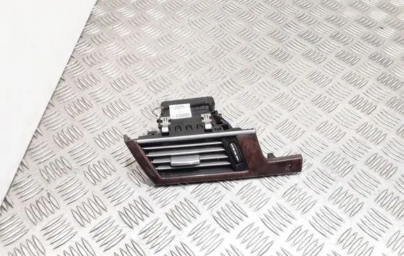 Mercedes-Benz E W212 Dashboard side air vent grill/cover trim A2128302654