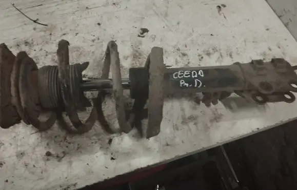 KIA Ceed Front shock absorber with coil spring