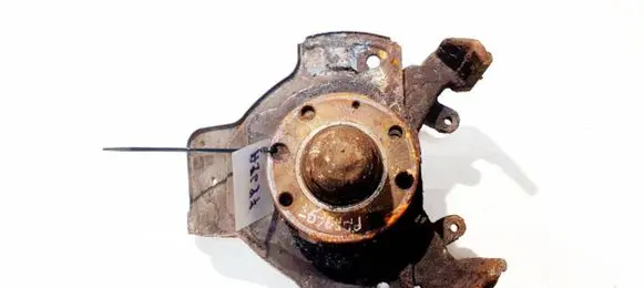 Front wheel hub