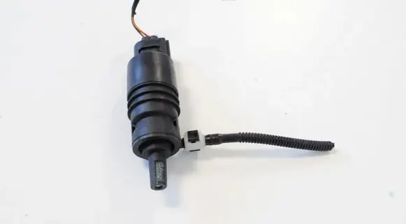 BMW 4 F32 F33 Windscreen/windshield washer pump 7302589