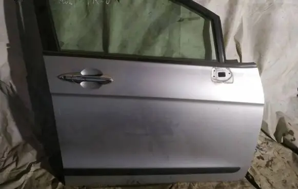 Honda FR-V Front door PILKOS