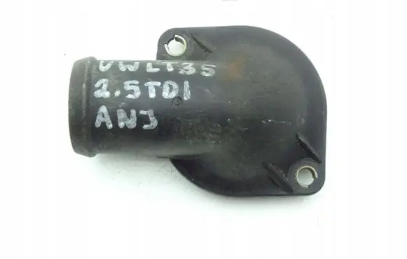 Volkswagen II LT Engine coolant pipe/hose 074121121B