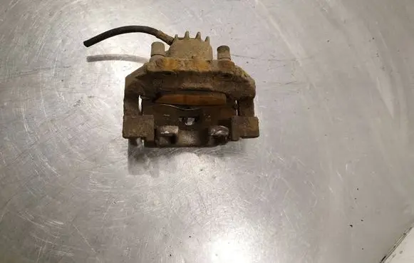 Peugeot 5008 Front brake caliper
