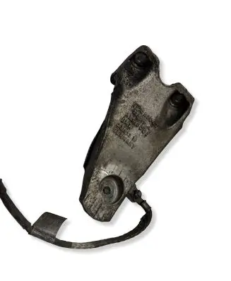 BMW 5 E60 E61 Engine mounting bracket 6770634 23191310 A4S18803