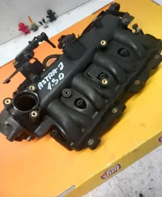 Opel Astra J Intake manifold 55217648 55214529 55213267