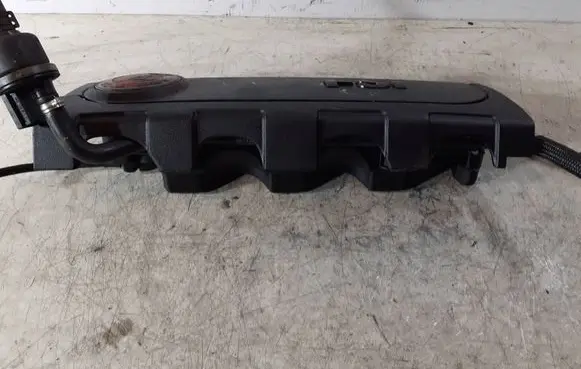 Volkswagen Golf V Intake manifold 06F129208C