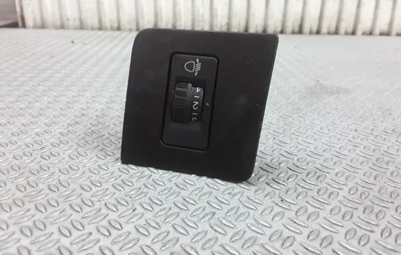 Peugeot 407 Headlight level height control switch