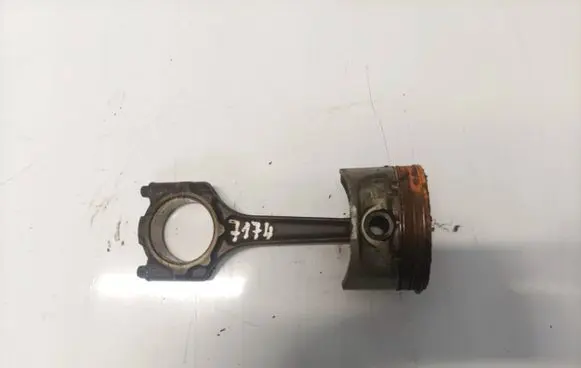 Opel Zafira A Piston with connecting rod 0015424 1310850