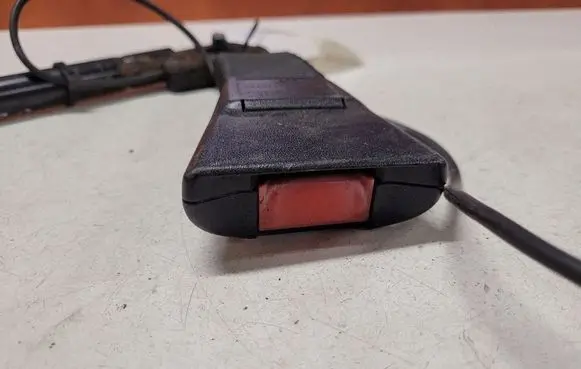 Opel Astra G Front seatbelt buckle 90560656 563086407A R3992490750
