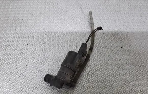 Toyota Aygo AB10 Windscreen/windshield washer pump