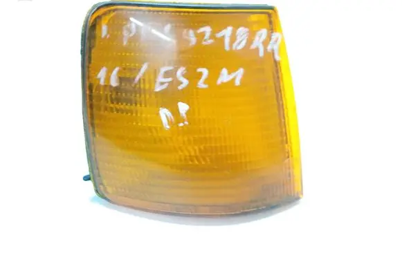 Volkswagen PASSAT B3 Front indicator light 357953050 133718