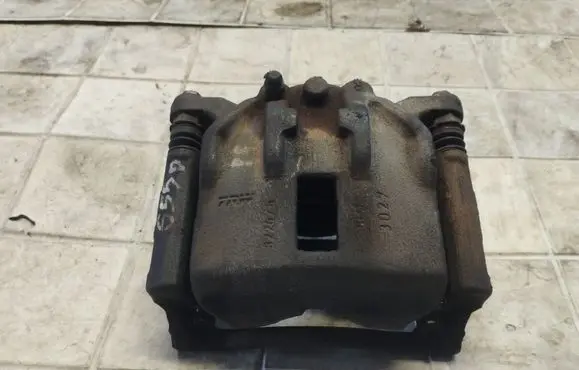 Honda Civic Front brake caliper
