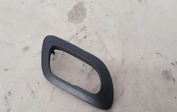 Peugeot 3008 I Rear door handle cover 9682517780