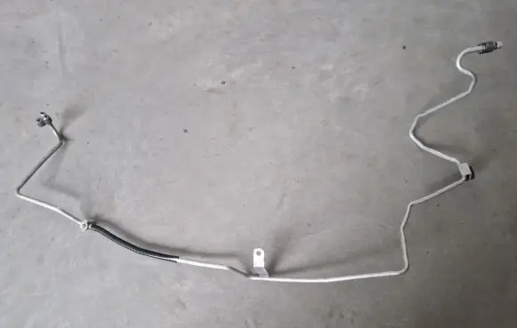 Nissan Patrol Y61 Air conditioning (A/C) pipe/hose