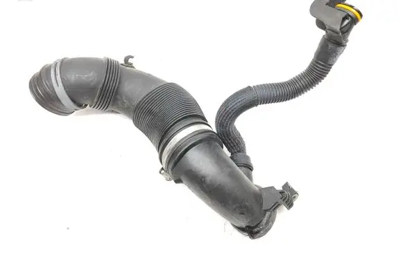 Volkswagen Tiguan Allspace Turbo air intake inlet pipe/hose 5Q0129635L