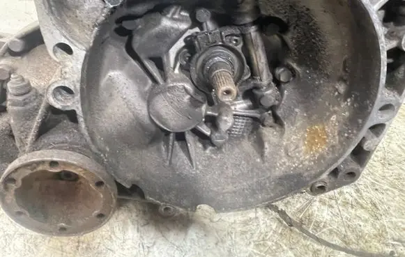 Volkswagen Polo II 86C 2F Manual 4 speed gearbox AKY