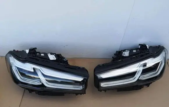 BMW M5 F90 Headlights/headlamps set 63118084383 63118084384