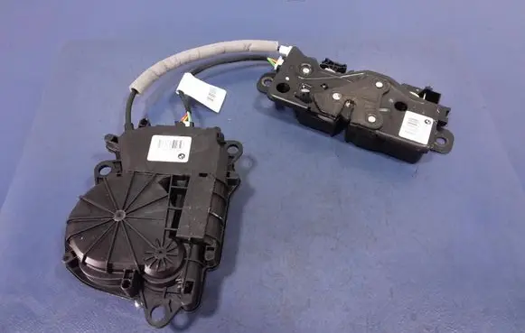 BMW X1 E84 Tailgate/trunk/boot lock/catch/latch 7374006