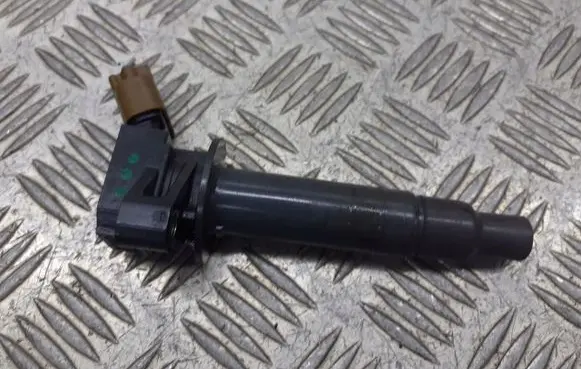 Toyota Matrix (E130) Spark distributor 90080-19015