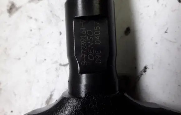 Opel Signum Fuel injector 09E05057