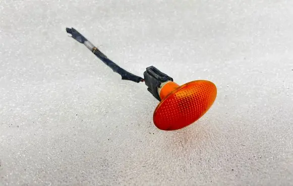 Ford Scorpio Front fender indicator light 01959 998613A210AA