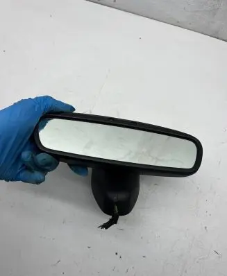Land Rover Discovery 3 - LR3 Rear view mirror (interior) CTB500012