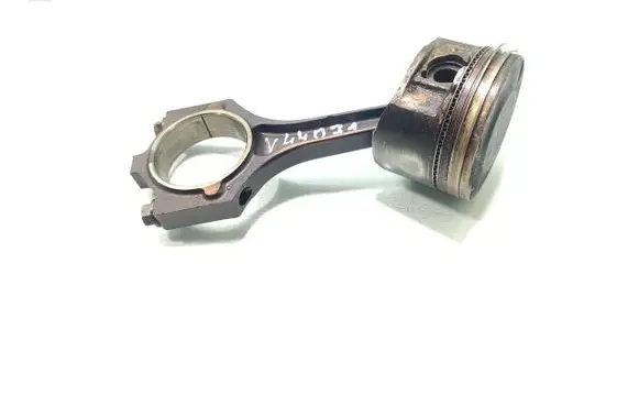 Jaguar X-Type Piston with connecting rod 